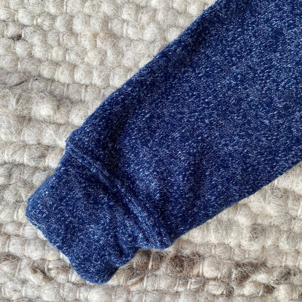 OshKosh B’gosh Cozy Blue & Charcoal Marled Long Sleeve Tee, Size 6/6A - Picture 4 of 5